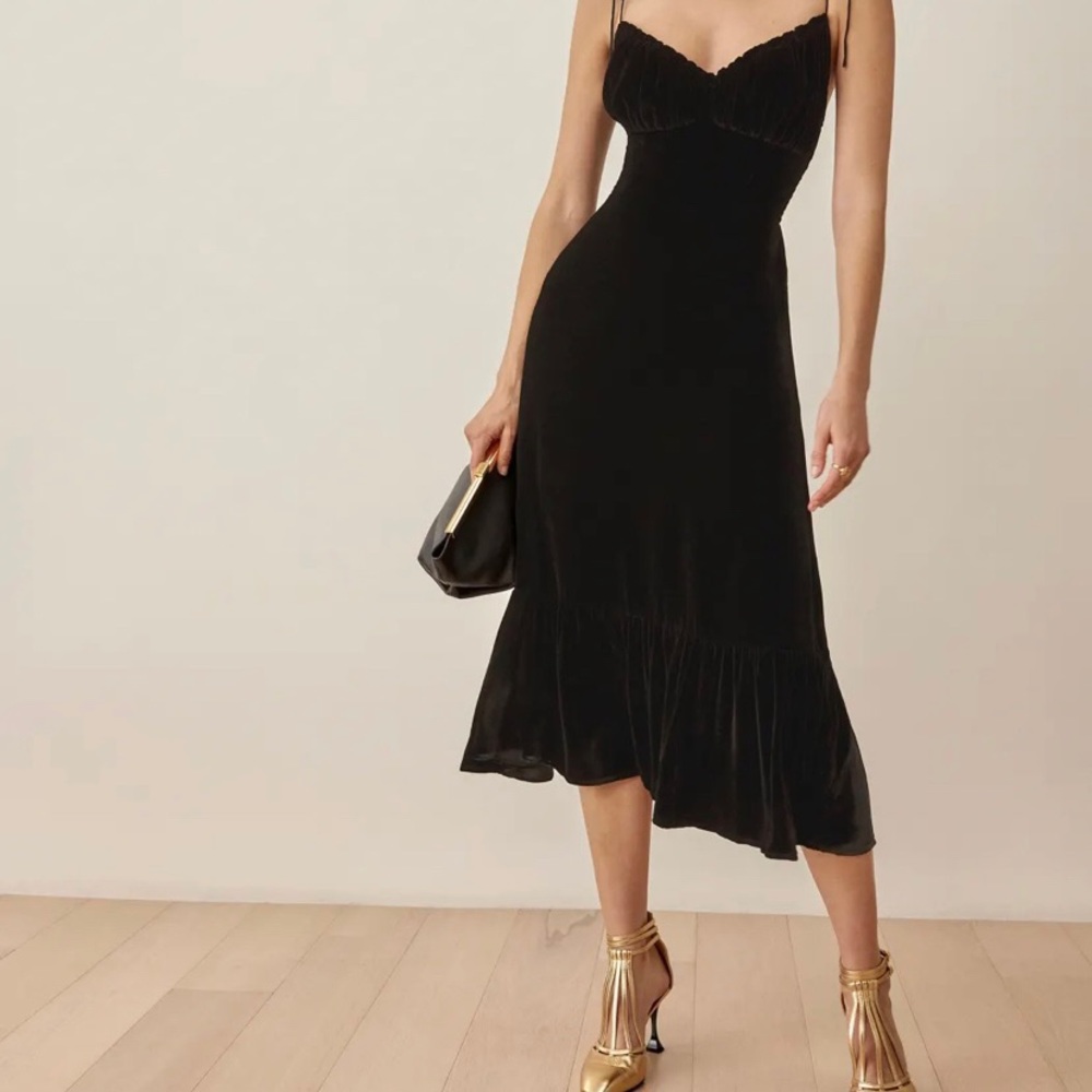 Black velvet Reformation Oda dress, NWT, size 8